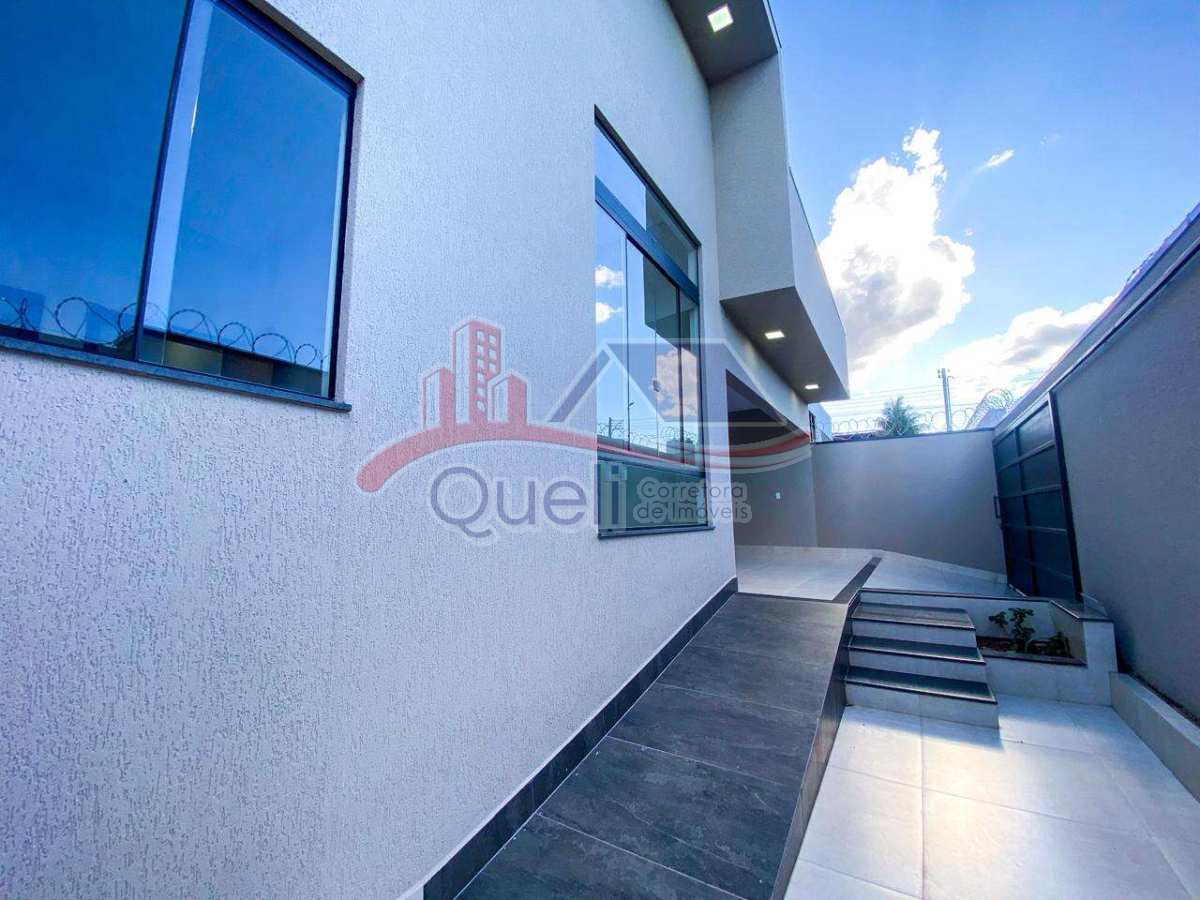 Casa à venda, com 3 quartos, no Itaguaí 2, em Caldas Novas (GO) - Queli Gomes de Oliveira