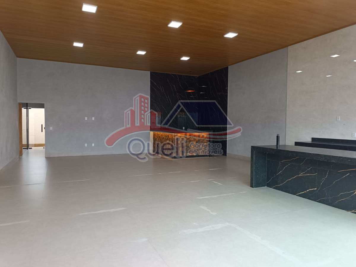 Casa à venda em Caldas Novas, Estância Itaici, com 3 quartos, 185m² - Queli Gomes de Oliveira