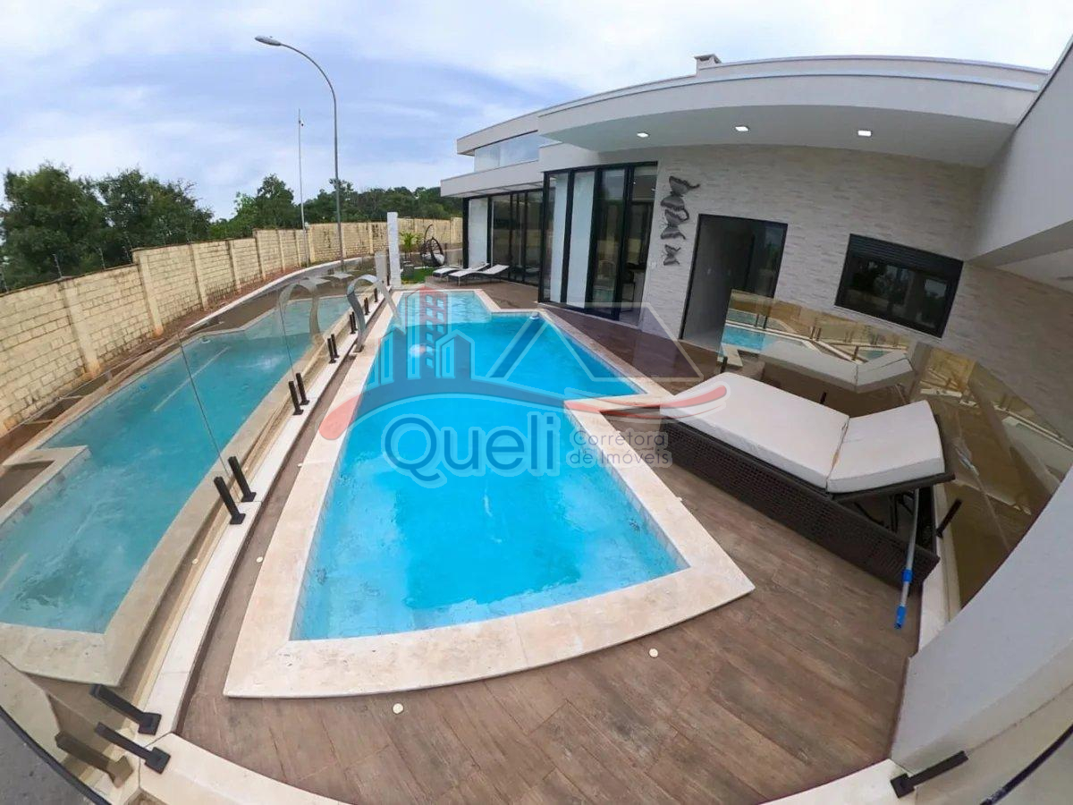 Casa à venda, com 4 quartos, no Condomínio Del Fiori, em Caldas Novas(GO) - Queli Gomes de Oliveira