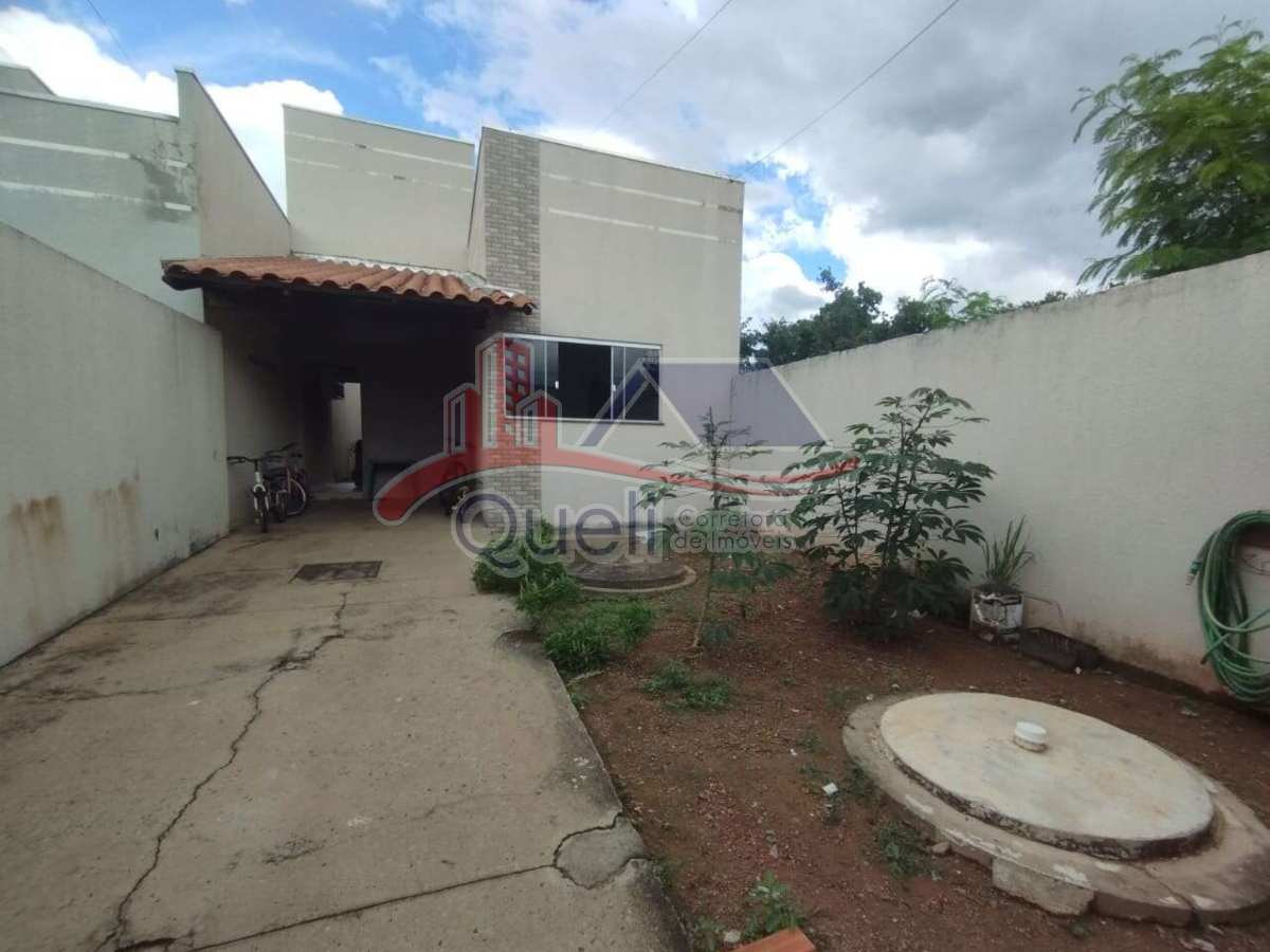 Casa de 3 quartos, para venda, no Setor Mansões, em Caldas Novas(GO) - Queli Gomes de Oliveira