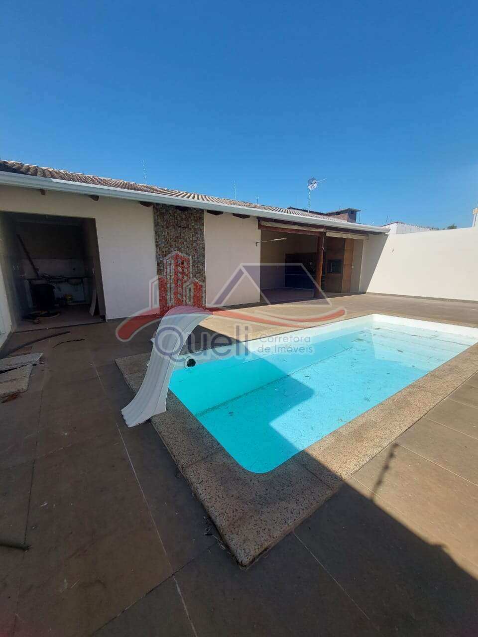 Casa para alugar em Caldas Novas, Jardim Serrano, com 4 quartos, 200m²