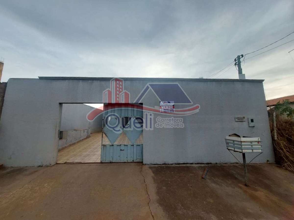 Casa para venda, de 2 quartos, no Setor Mansões, em Caldas Novas(GO)