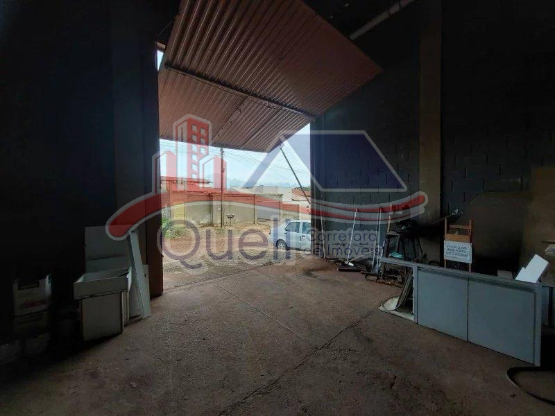 Galpão à venda, de 360m²,  no Setor Universitário, em Caldas Novas(GO)