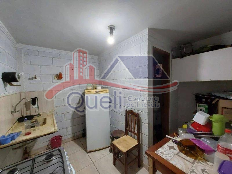 Galpão à venda, de 360m²,  no Setor Universitário, em Caldas Novas(GO) - Queli Gomes de Oliveira