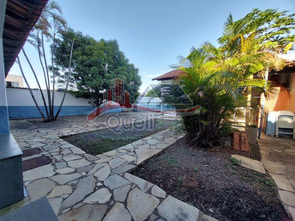 Pousada com 4 suítes, no setor Parque dos Pomares em Caldas Novas(GO) - Queli Gomes de Oliveira